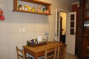 Image 7 - 208197