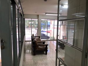 Image 17 - 208237