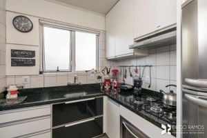Image 19 - 208240