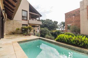 Image 1 - 208298