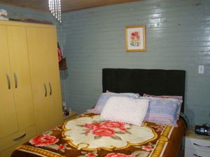 Image 31 - 208305