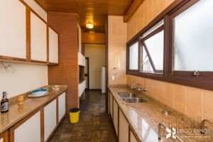 Image 34 - 208322
