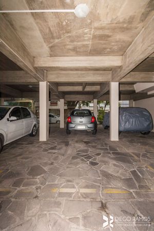 Image 30 - 208357