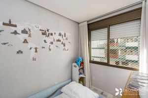Image 11 - 208381