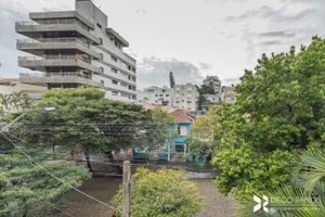 Image 35 - 208402