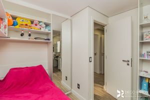 Image 44 - 208402