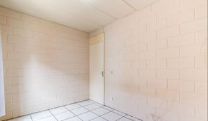 Image 4 - 208449
