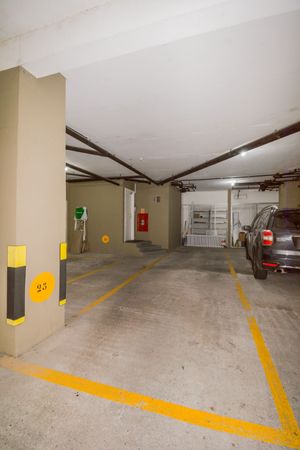 Image 31 - 208514