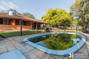 Image 15 - 208599