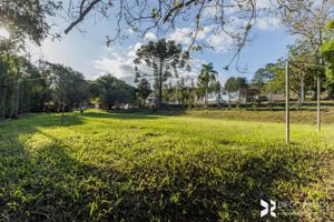 Image 35 - 208599