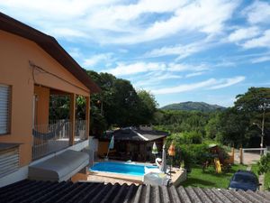 Image 1 - 208626