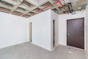Image 7 - 208646