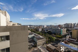 Image 21 - 208663