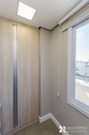 Image 31 - 208740