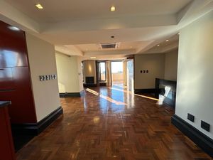 Image 32 - 208746