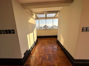 Image 35 - 208746