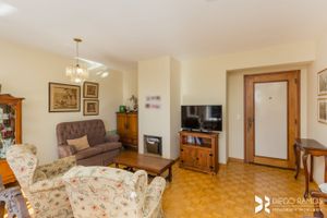 Image 3 - 208754