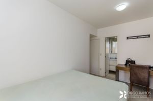 Image 15 - 208771