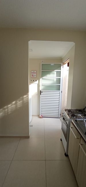 Image 3 - 208891