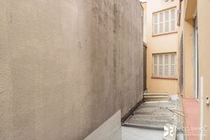 Image 10 - 208902
