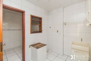 Image 17 - 208902