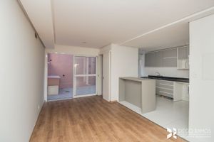 Image 7 - 208930