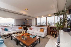 Image 4 - 208971