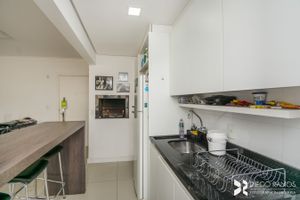 Image 14 - 209052