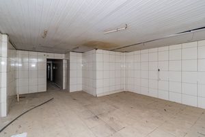 Image 27 - 209087