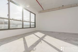Image 10 - 209155