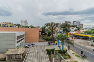 Image 11 - 209158