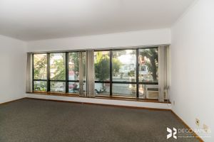 Image 3 - 209165