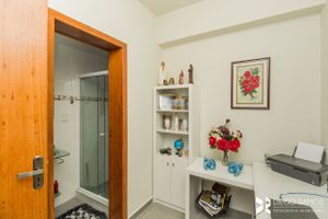 Image 32 - 209172
