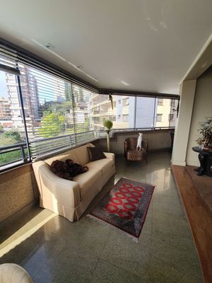 Image 15 - 209340
