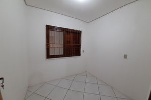 Image 7 - 209354