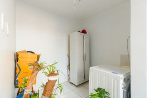 Image 26 - 209388