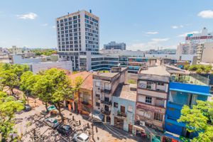 Image 12 - 209389