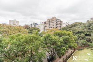 Image 11 - 209402