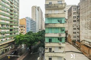 Image 12 - 209404