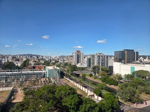 Image 38 - 209420