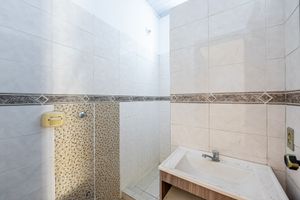 Image 19 - 209466