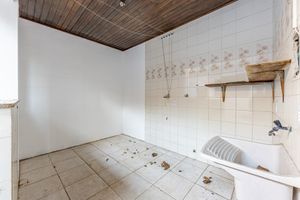 Image 17 - 209466
