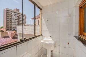 Image 30 - 209551