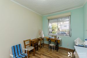 Image 10 - 209574