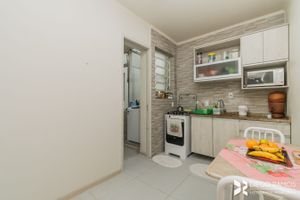 Image 21 - 209595