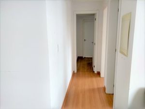 Image 4 - 209606