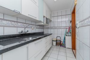 Image 15 - 209608