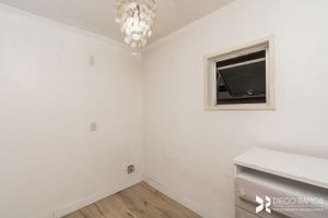 Image 10 - 209625