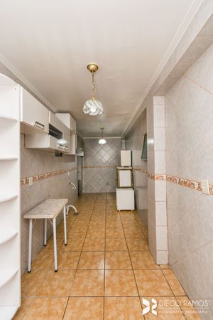 Image 17 - 209625