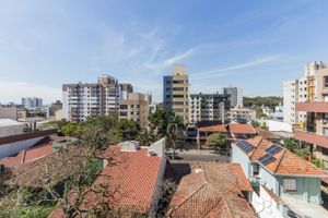 Image 10 - 209636